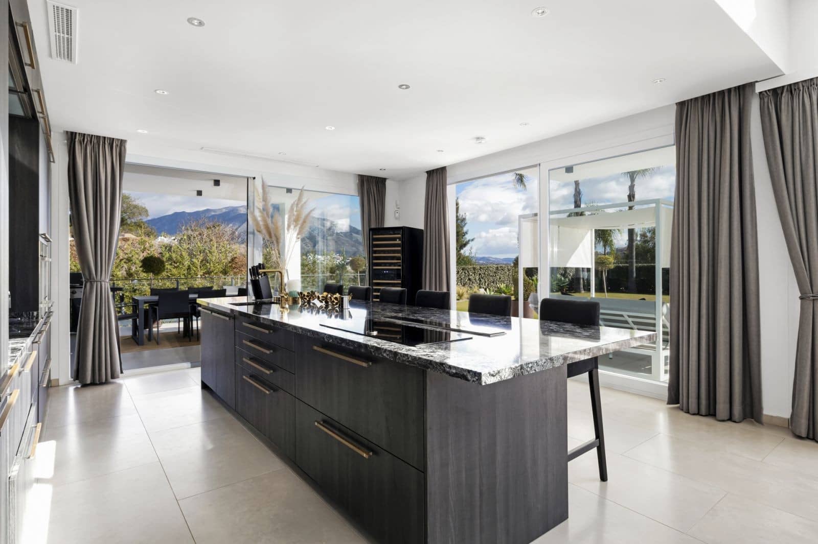 4 Zimmer Villa zu verkaufen in La Quinta - 2.300.000 € (Ref: 9799135)