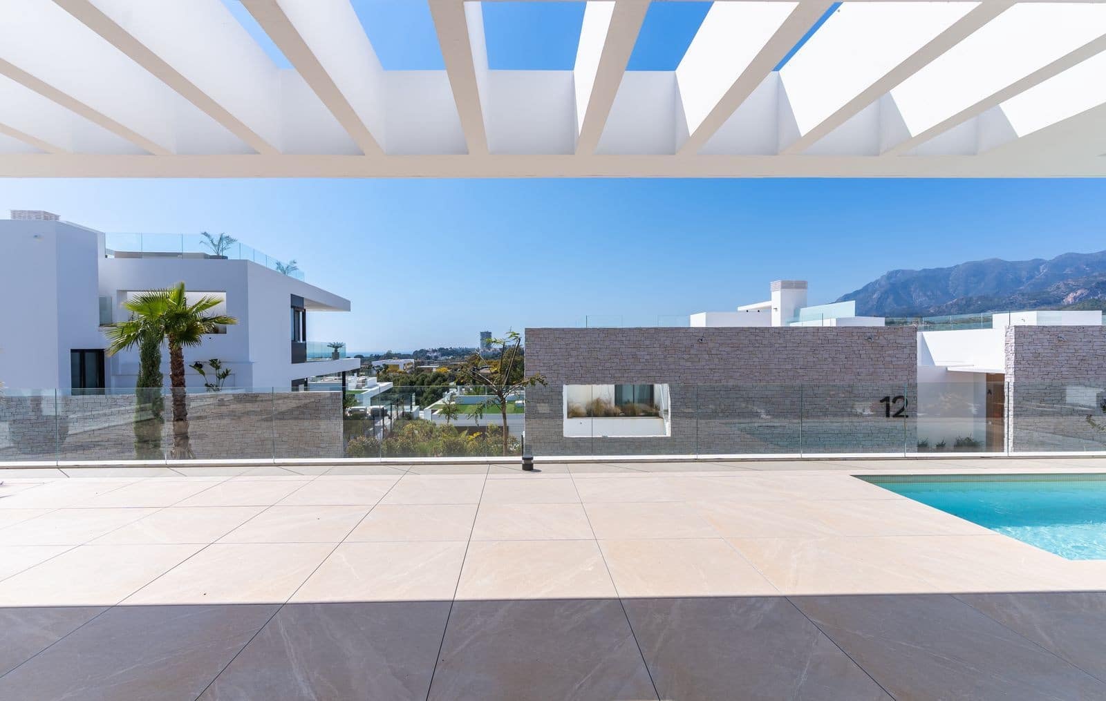 3 sovrum Lägenhet till salu i Marbella med pool garage - 1 590 000 € (Ref: 9799136)