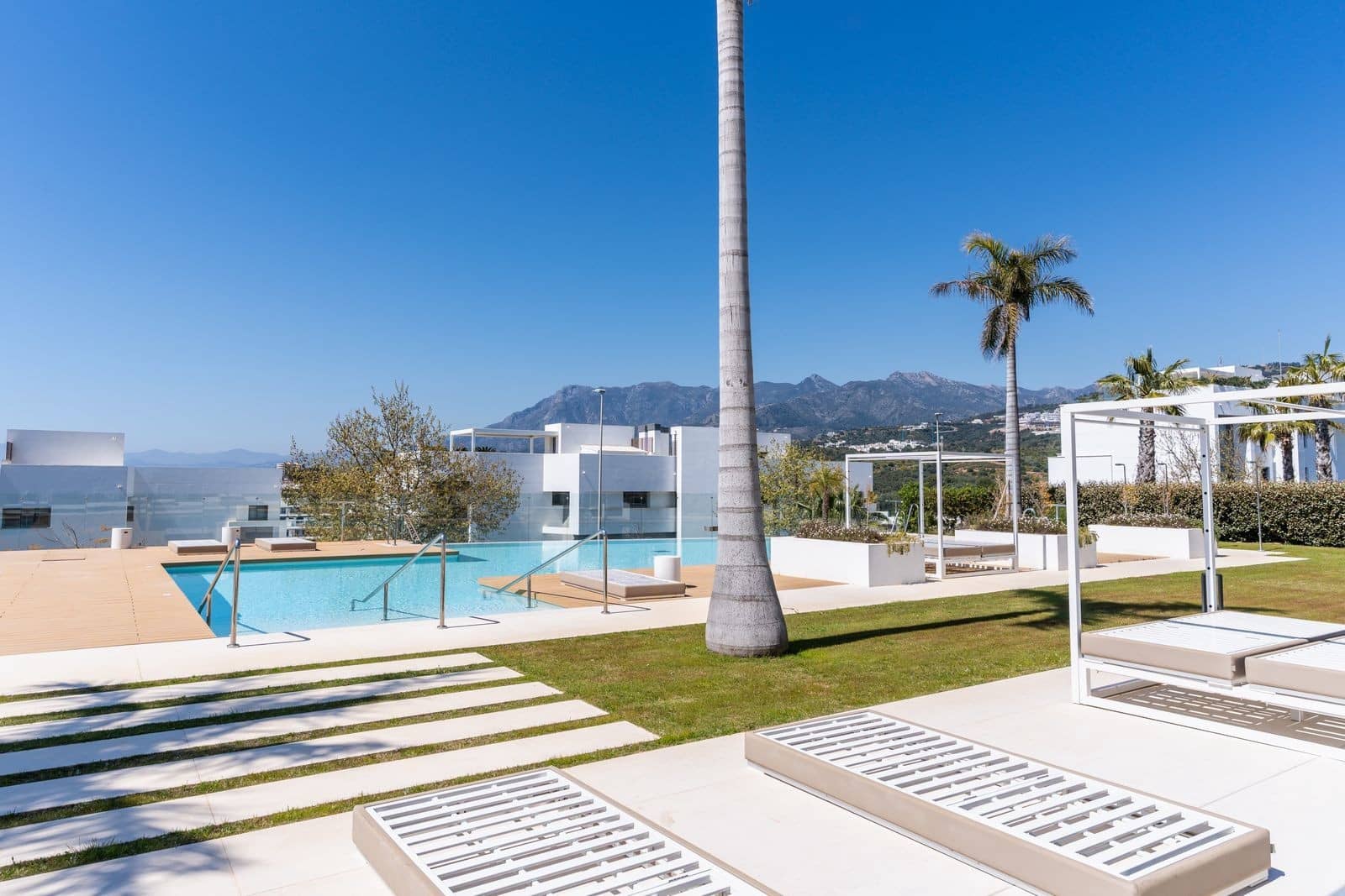 3 sovrum Lägenhet till salu i Marbella med pool garage - 1 590 000 € (Ref: 9799136)