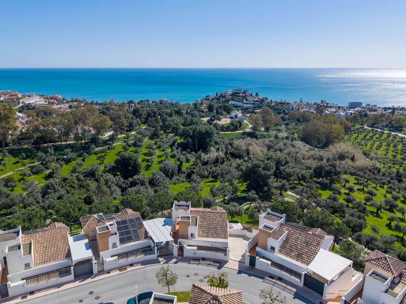 4 camera da letto Villa in vendita in Benalmadena Costa con piscina garage - 1.149.000 € (Rif: 9799137)