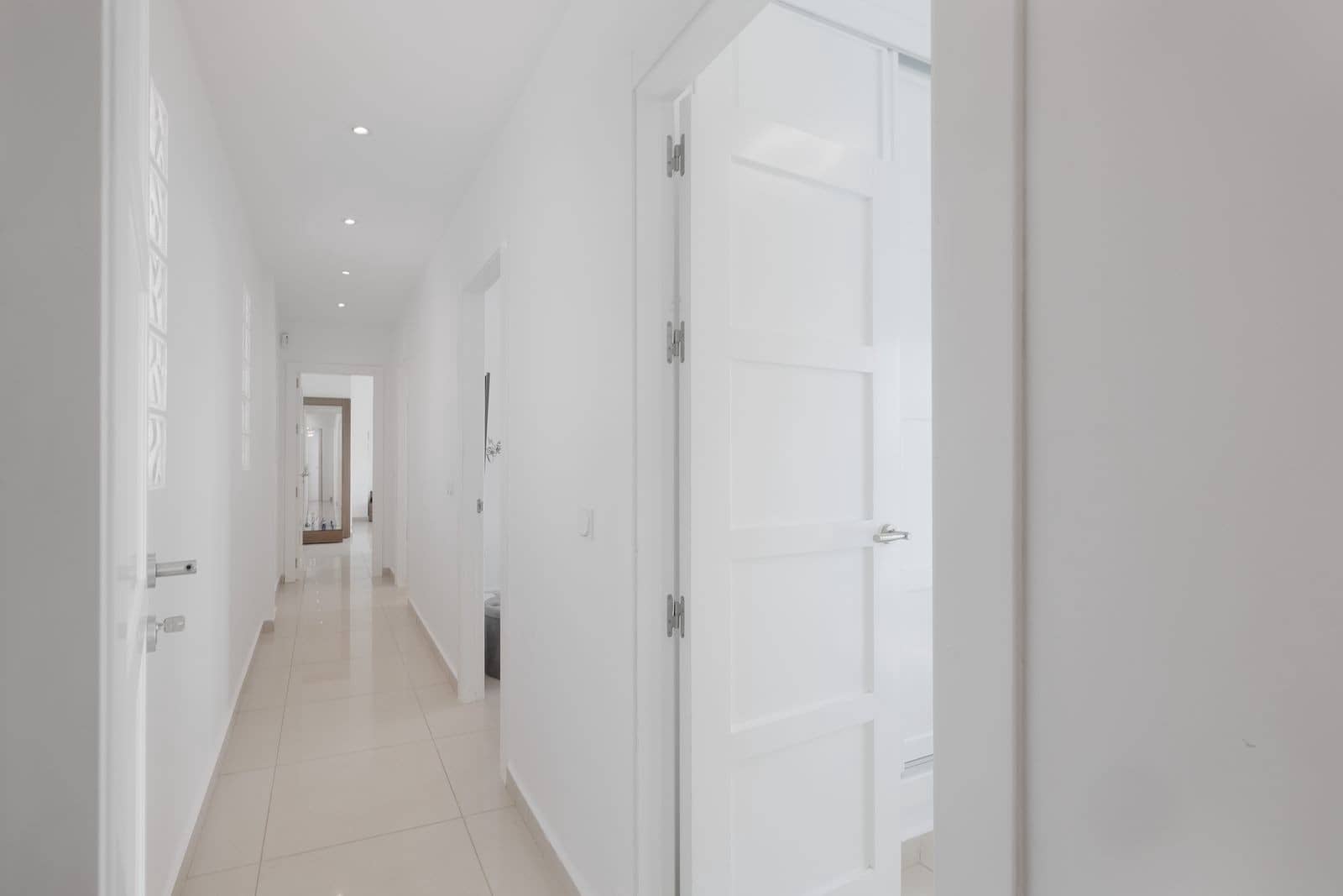 4 sovrum Villa till salu i Benalmadena Costa med pool garage - 3 389 000 € (Ref: 9799138)