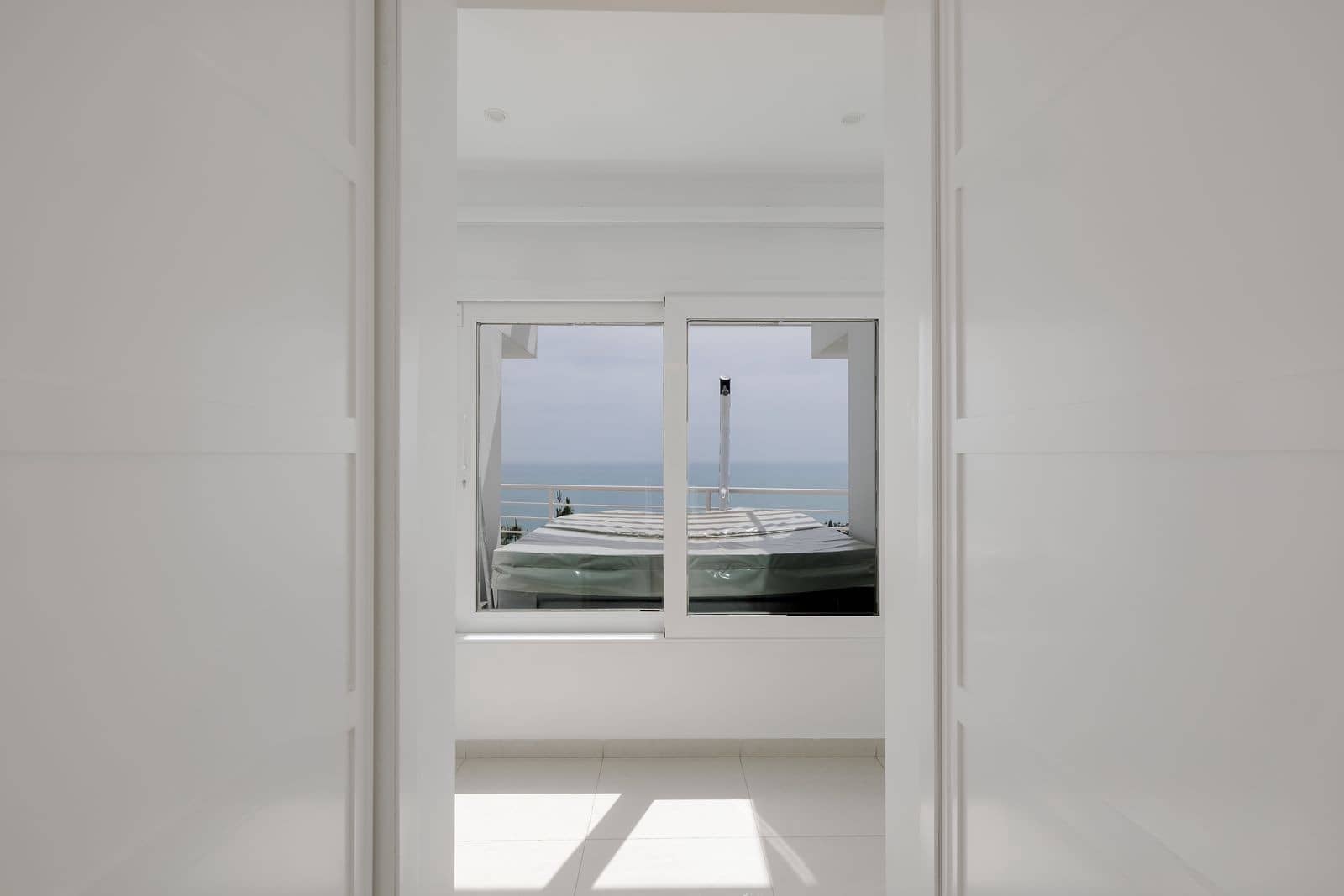 4 sovrum Villa till salu i Benalmadena Costa med pool garage - 3 389 000 € (Ref: 9799138)