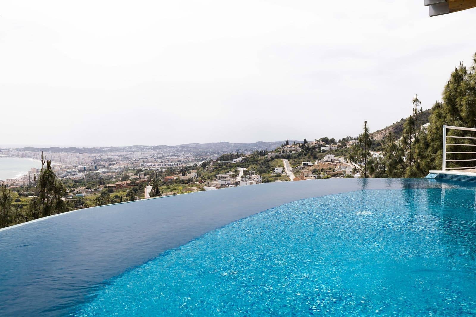 4 sovrum Villa till salu i Benalmadena Costa med pool garage - 3 389 000 € (Ref: 9799138)