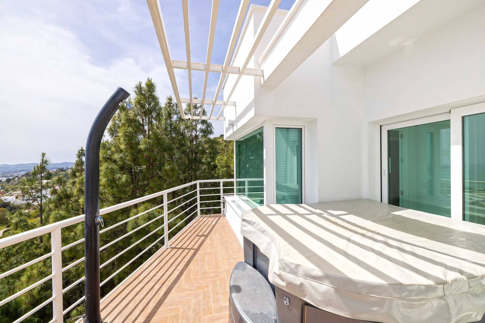 4 sovrum Villa till salu i Benalmadena Costa med pool garage - 3 389 000 € (Ref: 9799138)