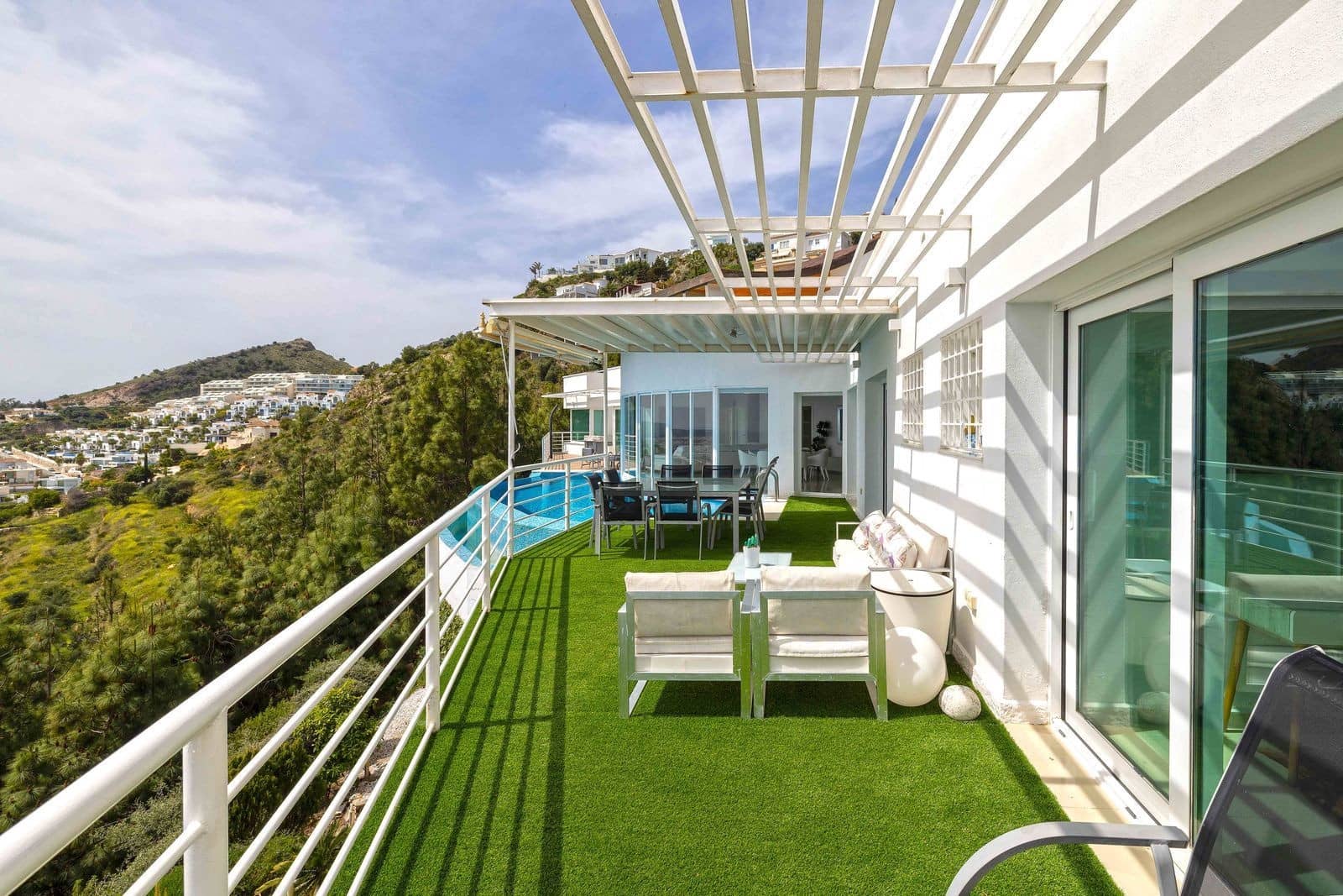 4 sovrum Villa till salu i Benalmadena Costa med pool garage - 3 389 000 € (Ref: 9799138)