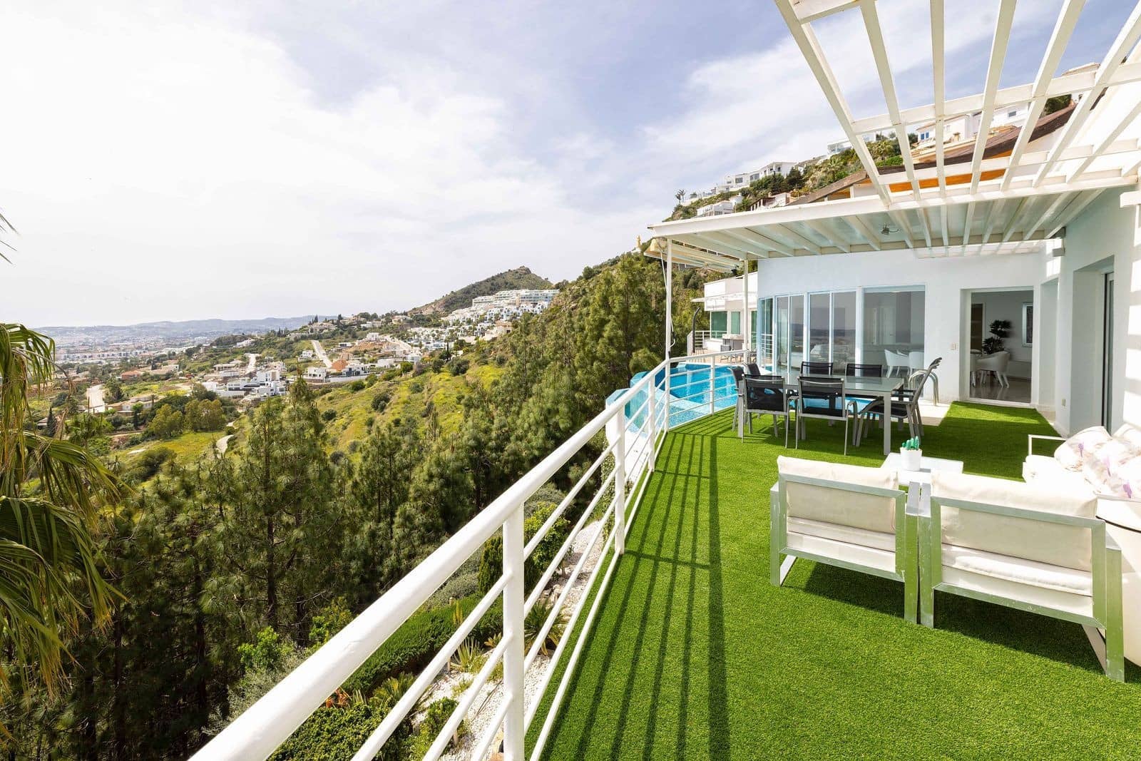 4 sovrum Villa till salu i Benalmadena Costa med pool garage - 3 389 000 € (Ref: 9799138)