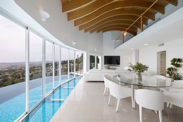 4 chambre Villa/Maison à vendre à Benalmadena Costa, Benalmádena avec piscine garage - 3 389 000 € (Ref: 9799138)