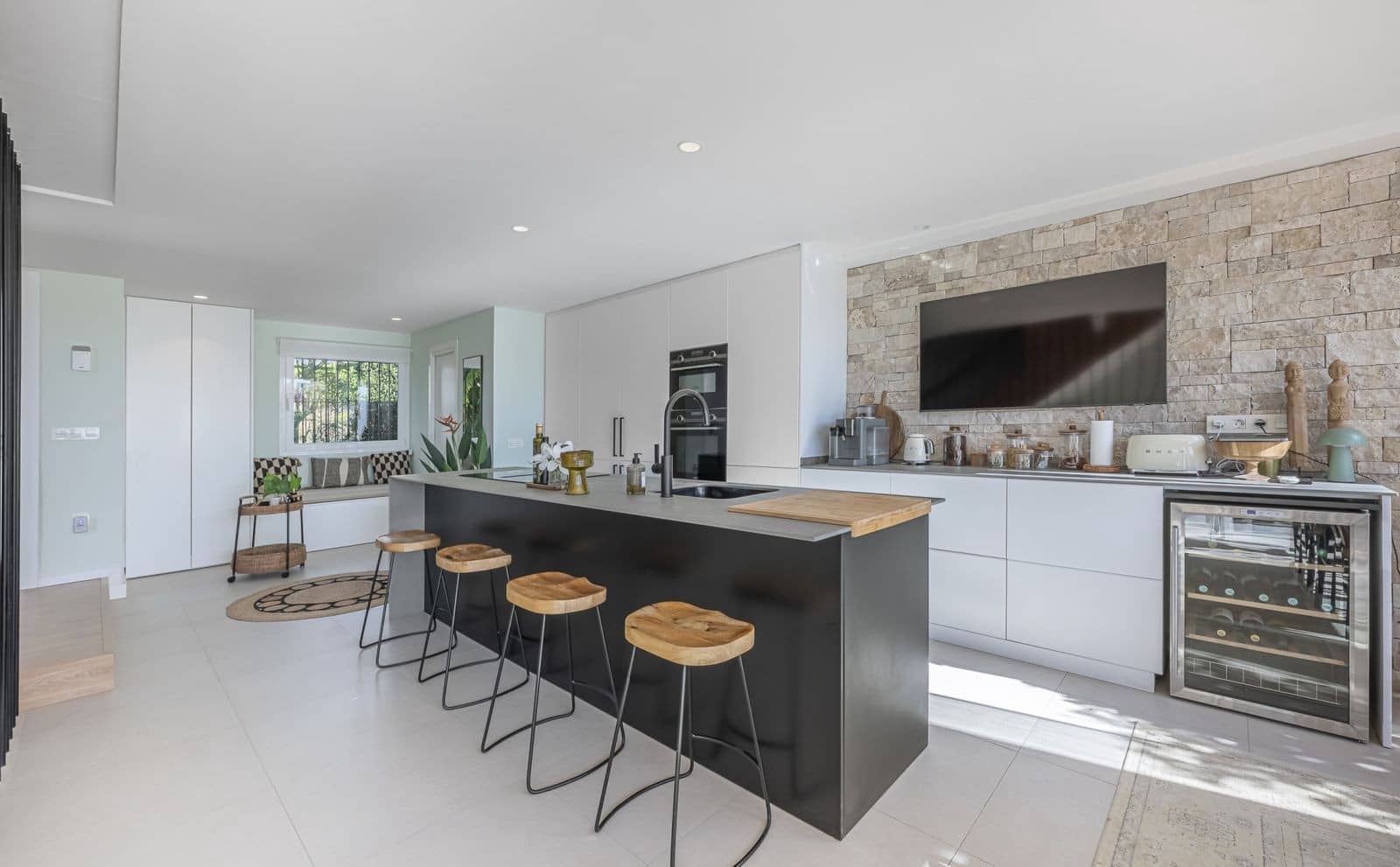 4 sypialnia Dom na sprzedaż w Marbella z basenem garażem - 2 195 000 € (Ref: 9799139)