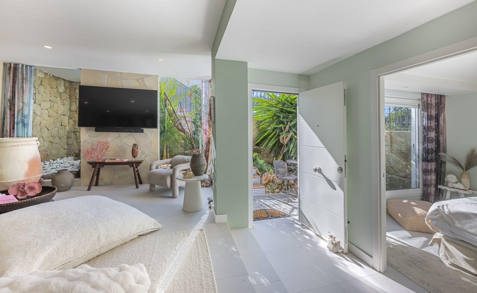 4 sypialnia Dom na sprzedaż w Marbella z basenem garażem - 2 195 000 € (Ref: 9799139)