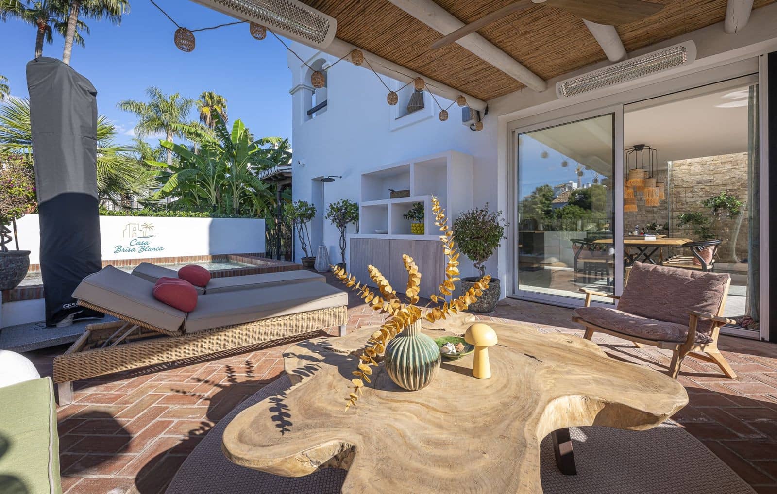 4 sypialnia Dom na sprzedaż w Marbella z basenem garażem - 2 195 000 € (Ref: 9799139)