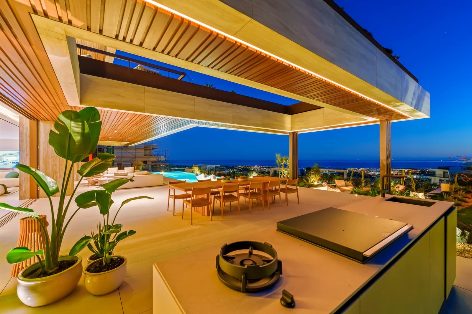 Chalet de 5 habitaciones en Benahavís en venta con piscina garaje - 7.395.000 € (Ref: 9800600)