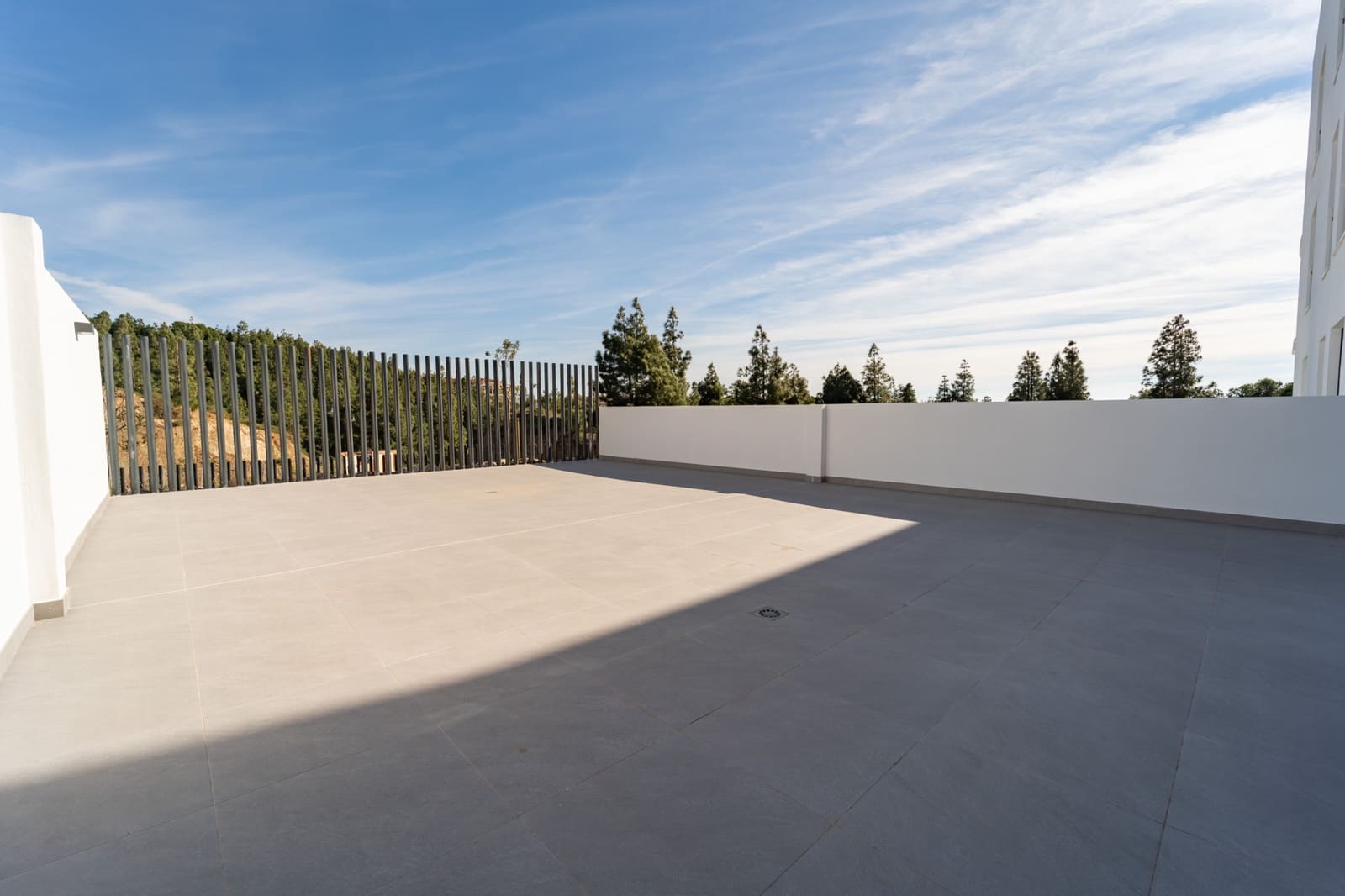 2 bedroom Apartment for sale in Mijas Costa with pool garage - € 455,000 (Ref: 9800602)