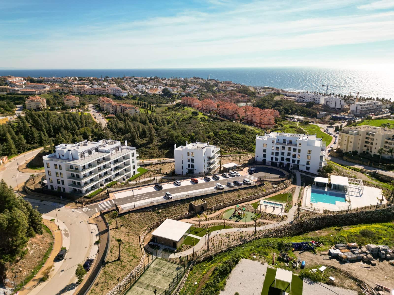 2 bedroom Apartment for sale in Mijas Costa with pool garage - € 455,000 (Ref: 9800602)