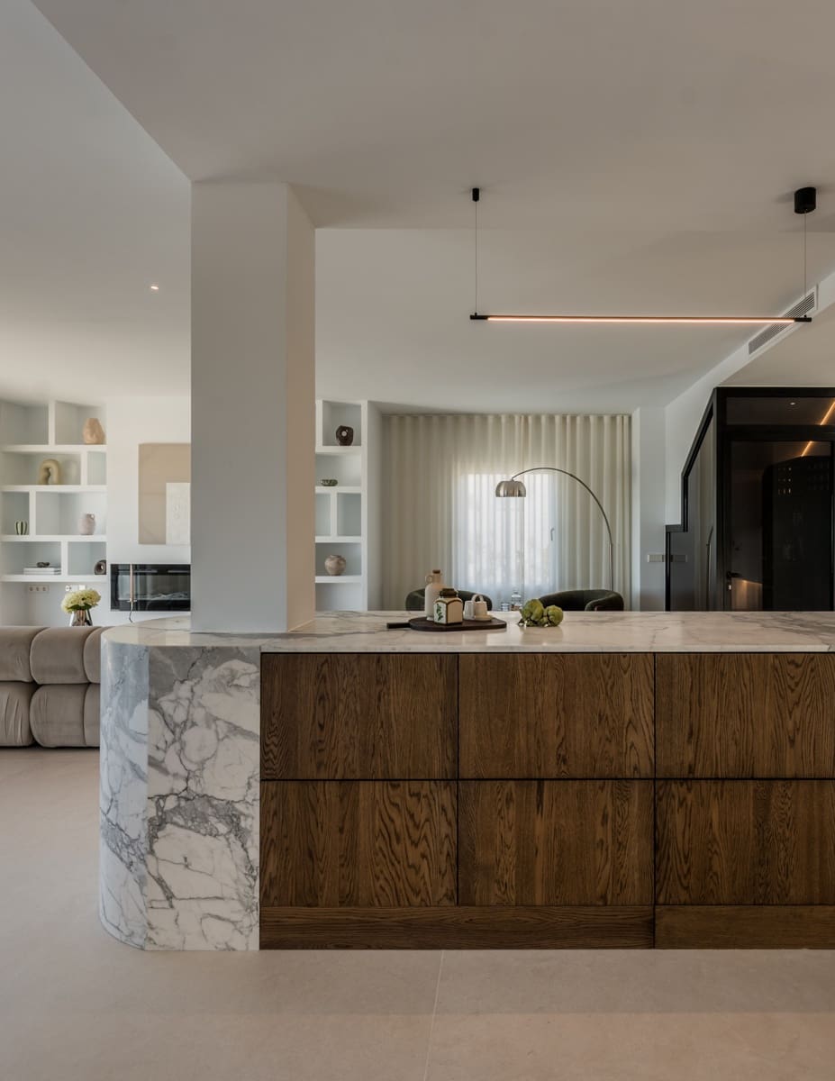 Ático de 3 habitaciones en Nueva Andalucia en venta con piscina garaje - 1.695.000 € (Ref: 9804211)