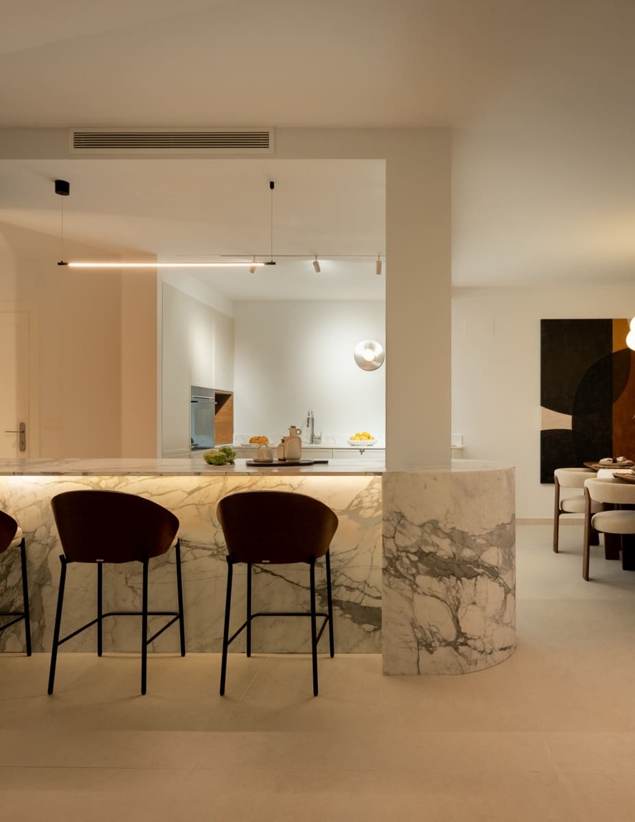 Ático de 3 habitaciones en Nueva Andalucia en venta con piscina garaje - 1.695.000 € (Ref: 9804211)