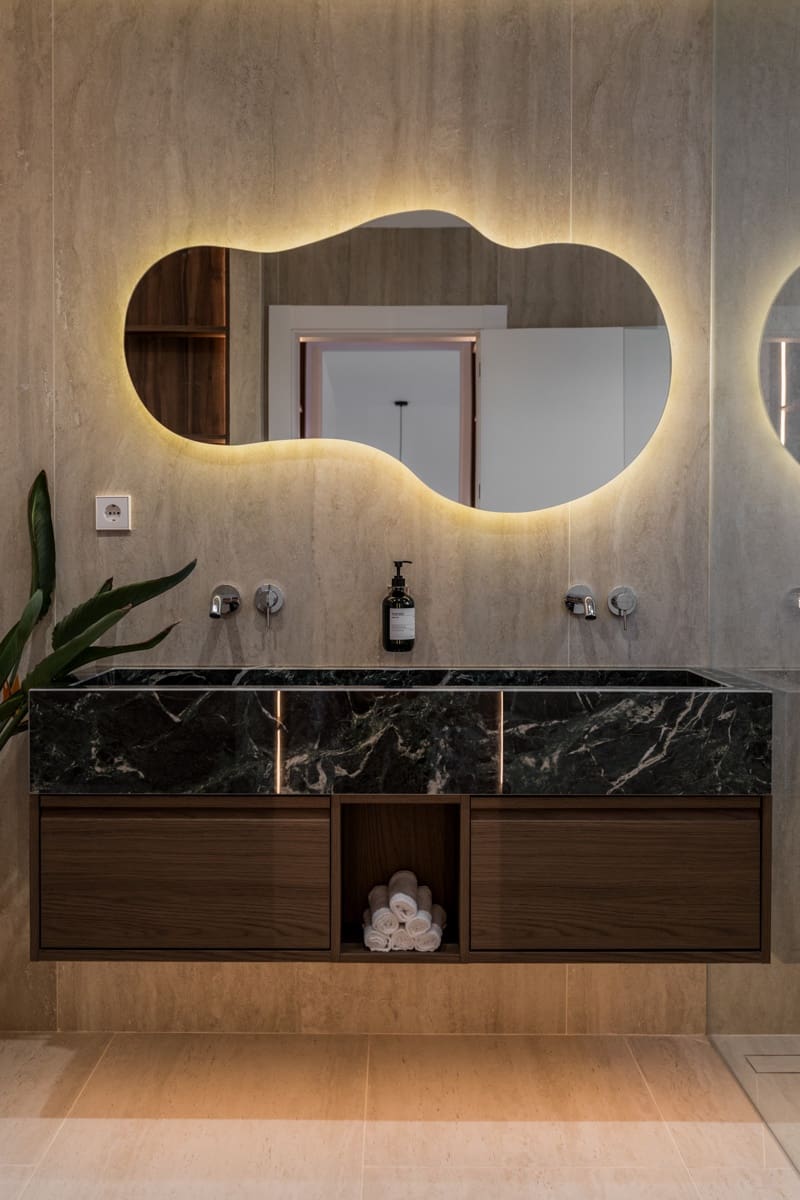 Ático de 3 habitaciones en Nueva Andalucia en venta con piscina garaje - 1.695.000 € (Ref: 9804211)