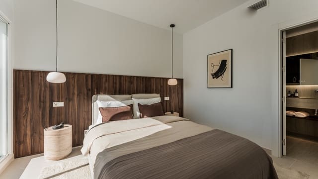 Ático de 3 habitaciones en Nueva Andalucia, Marbella en venta con piscina garaje - 1.695.000 € (Ref: 9804211)