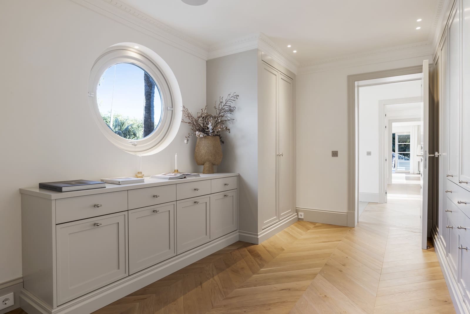 5 soveværelse Villa til salg i Nueva Andalucia med swimmingpool garage - € 11.750.000 (Ref: 9806384)