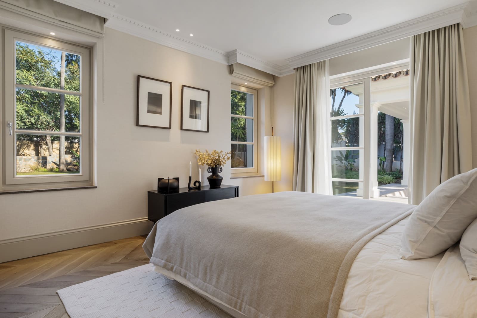 5 soveværelse Villa til salg i Nueva Andalucia med swimmingpool garage - € 11.750.000 (Ref: 9806384)