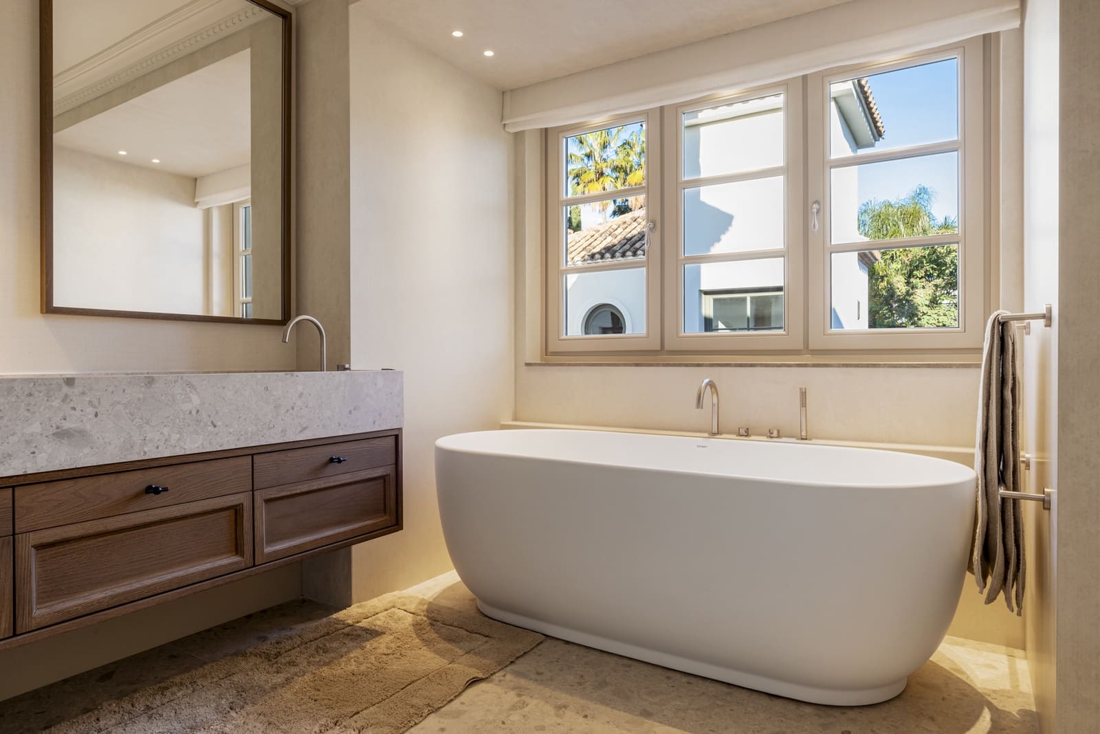 5 soveværelse Villa til salg i Nueva Andalucia med swimmingpool garage - € 11.750.000 (Ref: 9806384)