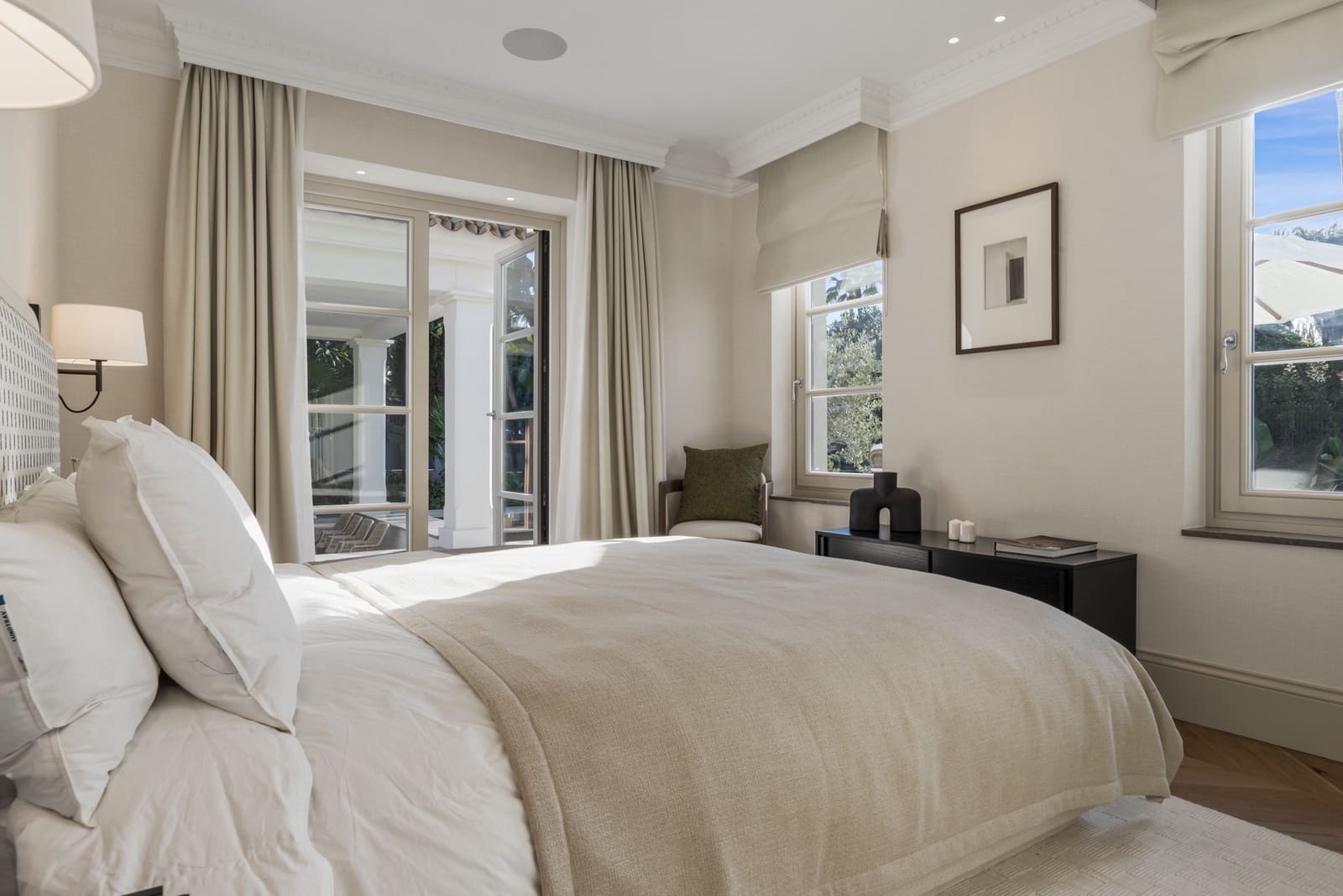 5 soveværelse Villa til salg i Nueva Andalucia med swimmingpool garage - € 11.750.000 (Ref: 9806384)