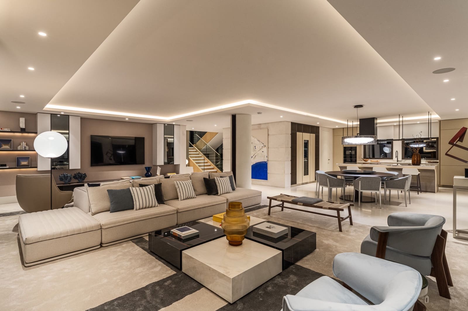 5 slaapkamer Villa te koop in Marbella met zwembad garage - € 13.500.000 (Ref: 9806385)