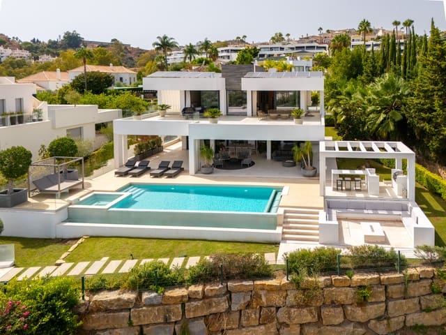 5 sypialnia Willa na sprzedaż w Nueva Andalucia, Marbella z basenem garażem - 4 995 000 € (Ref: 9808063)