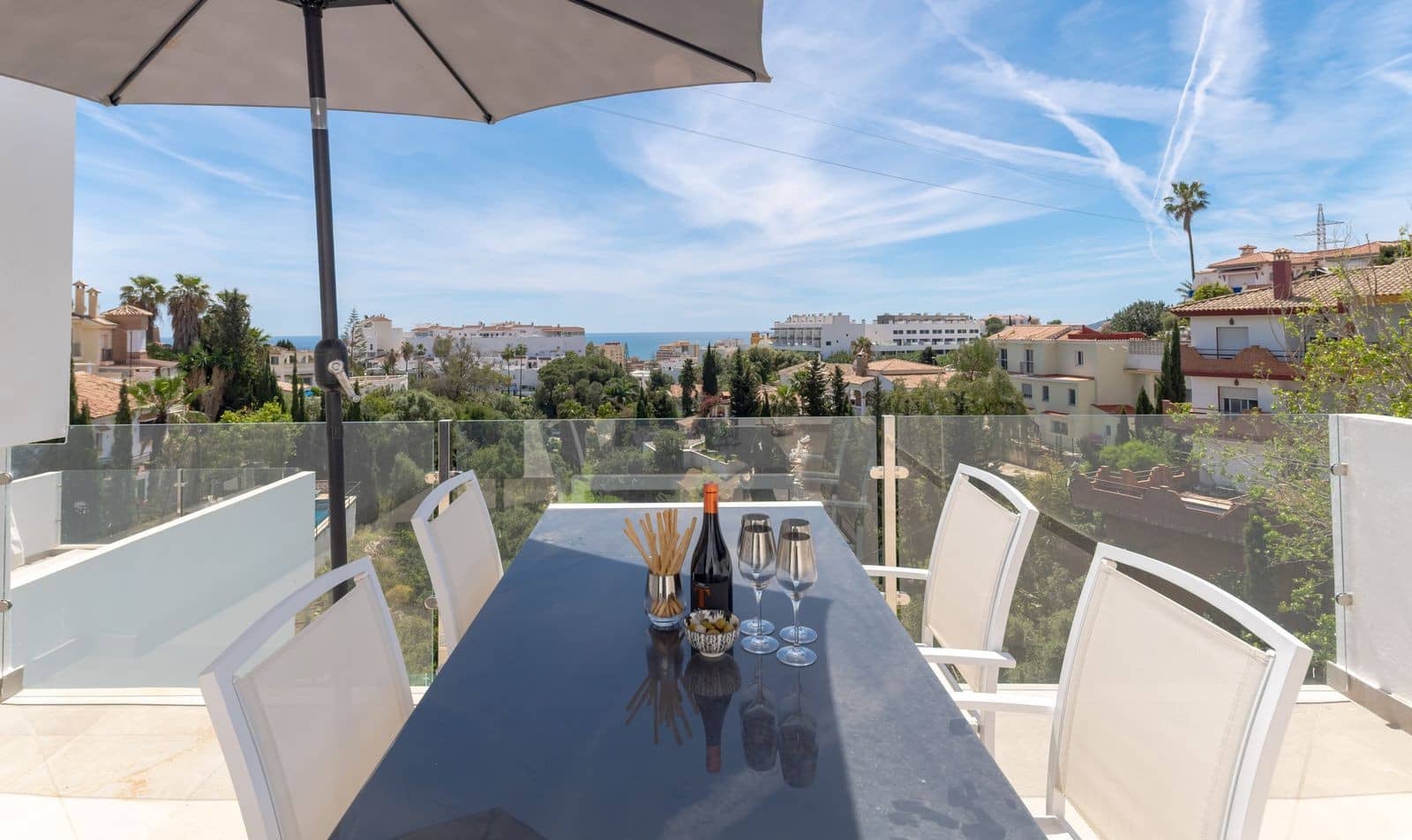 4 quarto Casa em Banda para venda em Fuengirola com piscina garagem - 799 999 € (Ref: 9811479)