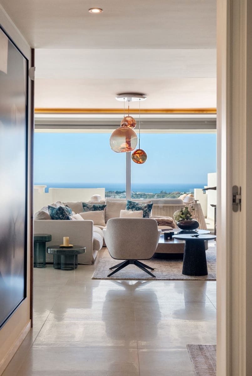 2 bedroom Penthouse for sale in Marbella with pool garage - € 1,420,000 (Ref: 9811480)