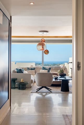 2 bedroom Penthouse for sale in Marbella with pool garage - € 1,420,000 (Ref: 9811480)
