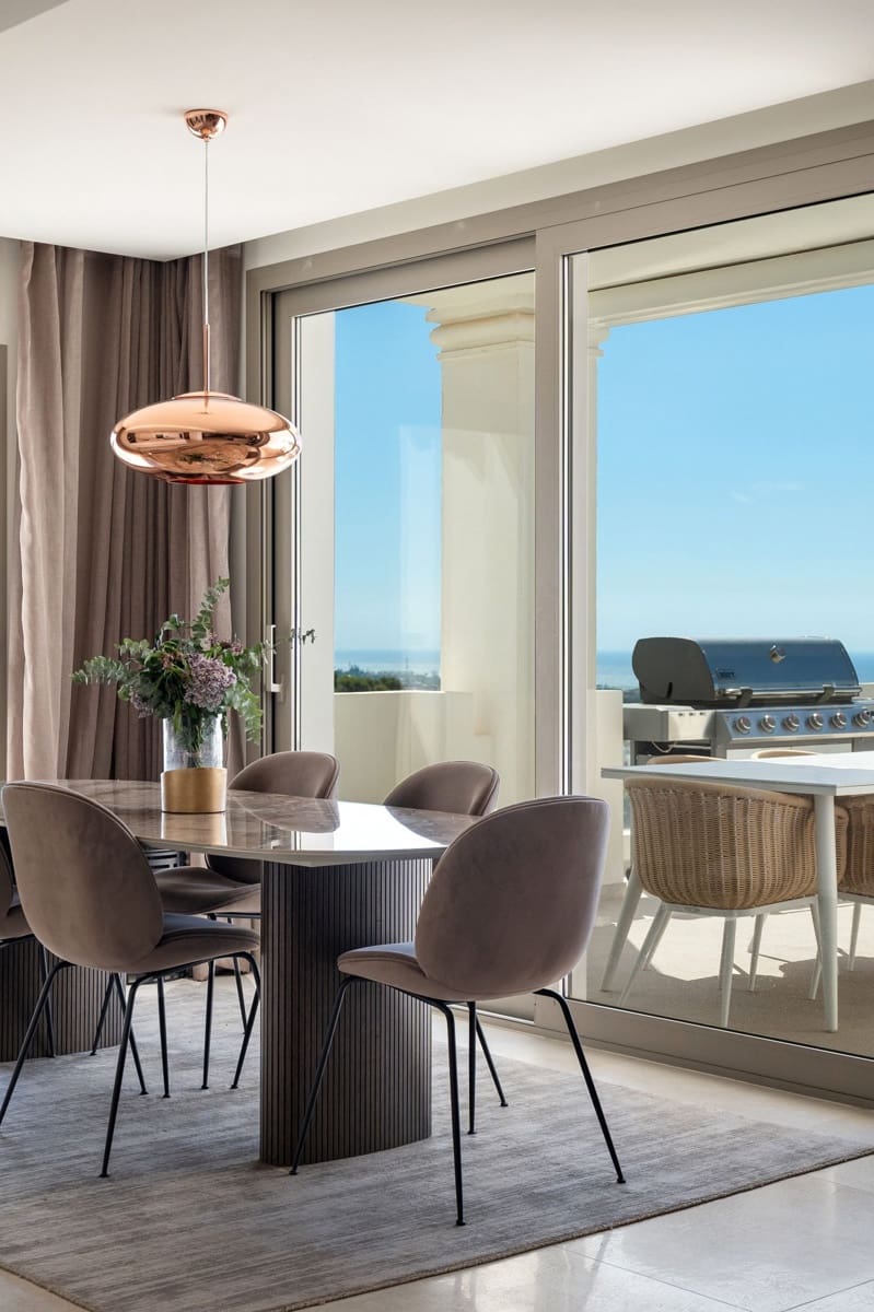 2 bedroom Penthouse for sale in Marbella with pool garage - € 1,420,000 (Ref: 9811480)