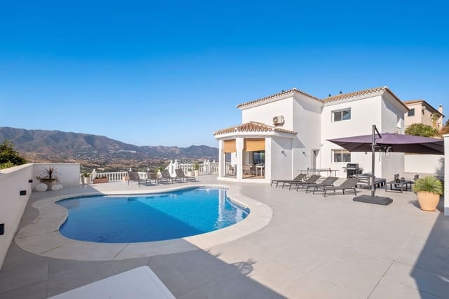 6 slaapkamer Villa te koop in Mijas Costa, Mijas met zwembad garage - € 1.290.000 (Ref: 9811481)