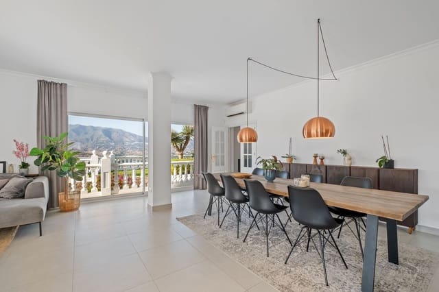 6 slaapkamer Villa te koop in Mijas Costa, Mijas met zwembad garage - € 1.290.000 (Ref: 9811481)