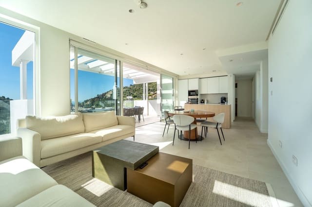 3 bedroom Penthouse for sale in Ojen with pool garage - € 1,499,000 (Ref: 9811484)