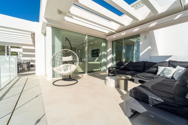 3 bedroom Penthouse for sale in Ojen with pool garage - € 1,499,000 (Ref: 9811484)