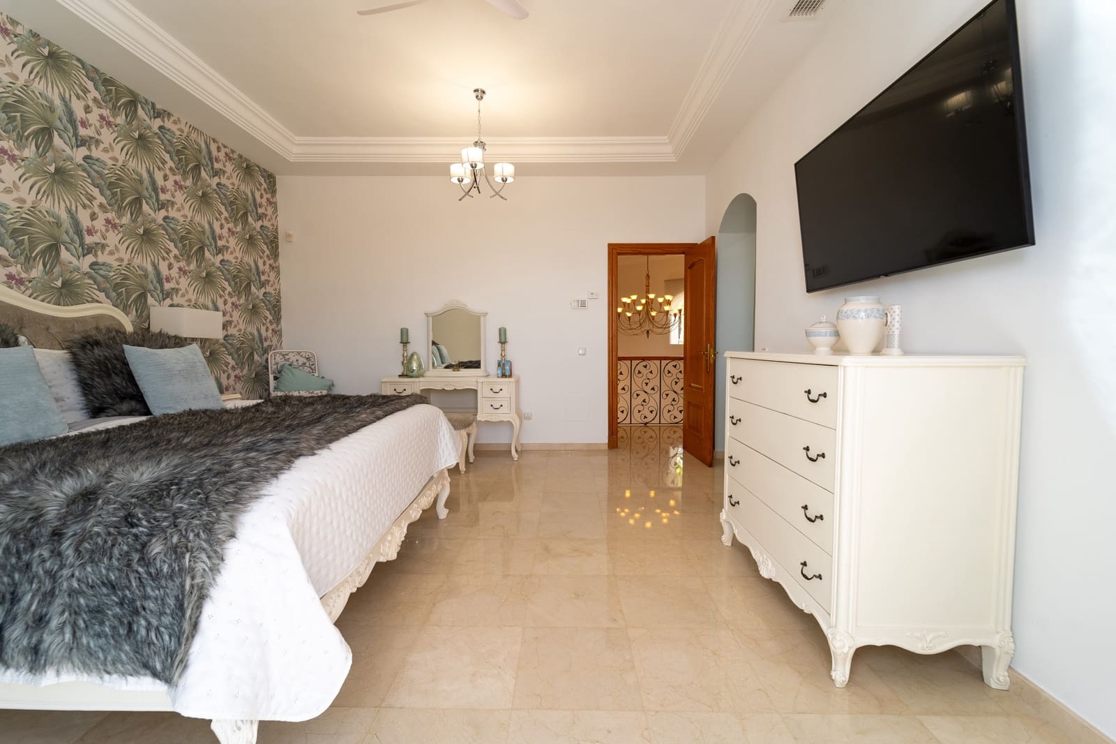 4 sovrum Villa till salu i Mijas med pool garage - 1 500 000 € (Ref: 9813283)