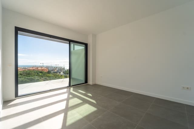 2 soverom Leilighet til salgs i El Chaparral, Mijas med svømmebasseng garasje - € 479 000 (Ref: 9813779)