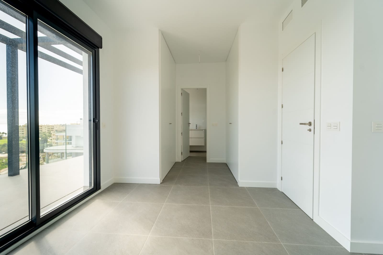 Apartamento de 2 habitaciones en El Chaparral en venta con piscina garaje - 479.000 € (Ref: 9813779)
