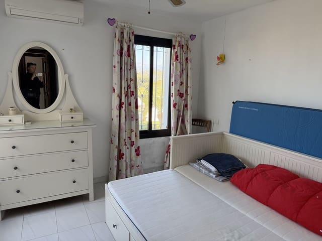 Chalet de 3 habitaciones en Seghers, Estepona en venta con piscina garaje - 995.000 € (Ref: 9815789)