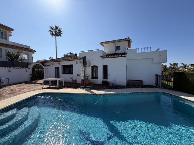 3 sypialnia Willa na sprzedaż w Seghers, Estepona z basenem garażem - 995 000 € (Ref: 9815789)