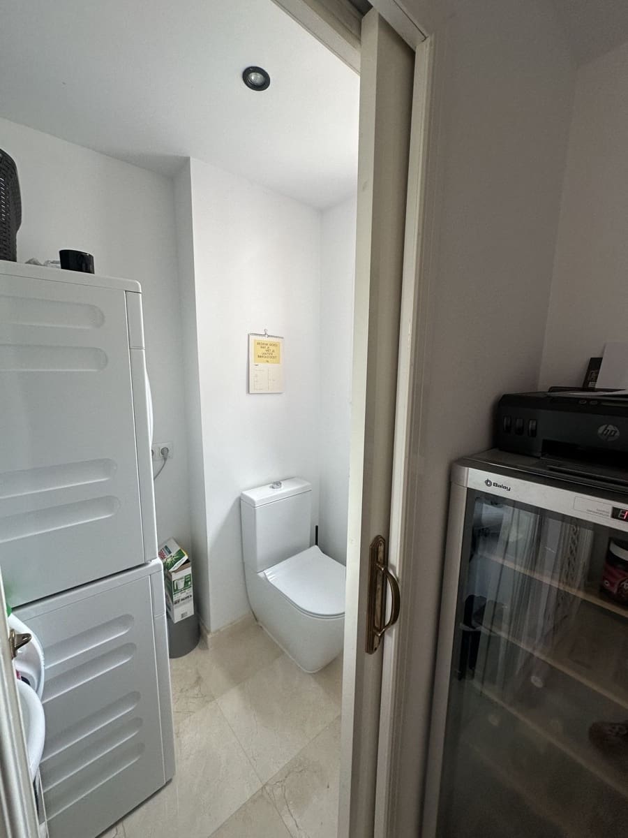 Apartamento de 3 habitaciones en Marbella en venta con piscina garaje - 975.000 € (Ref: 9817976)