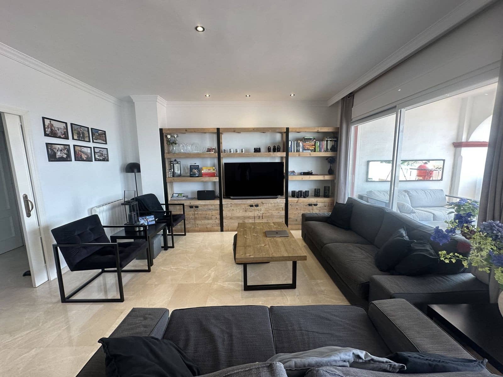 Apartamento de 3 habitaciones en Marbella en venta con piscina garaje - 975.000 € (Ref: 9817976)