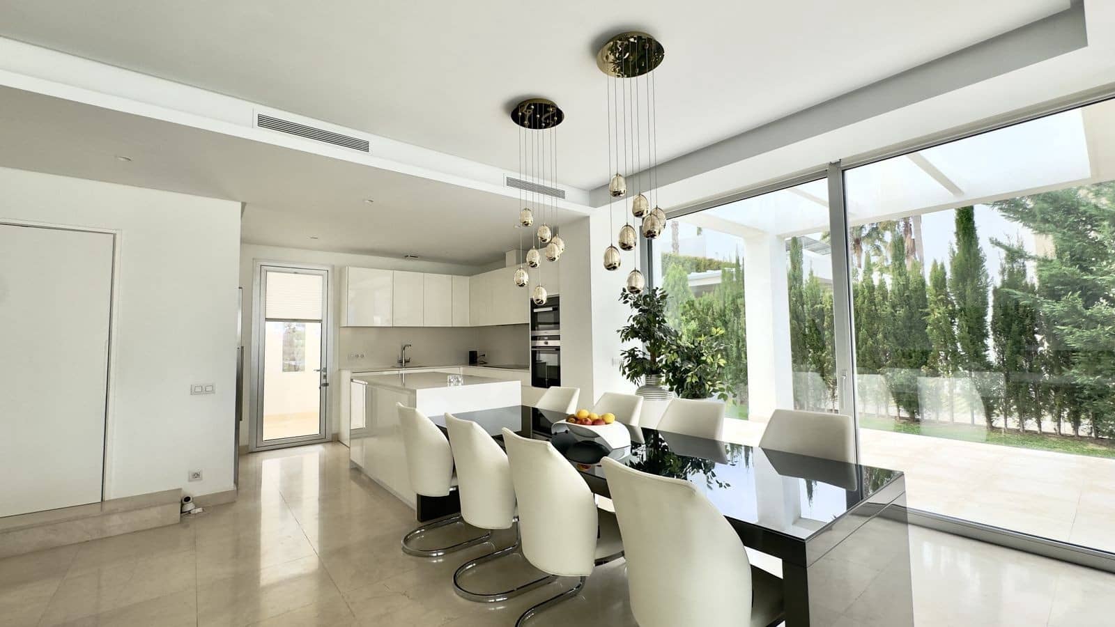 3 camera da letto Villa in vendita in Marbella con piscina garage - 2.150.000 € (Rif: 9820313)