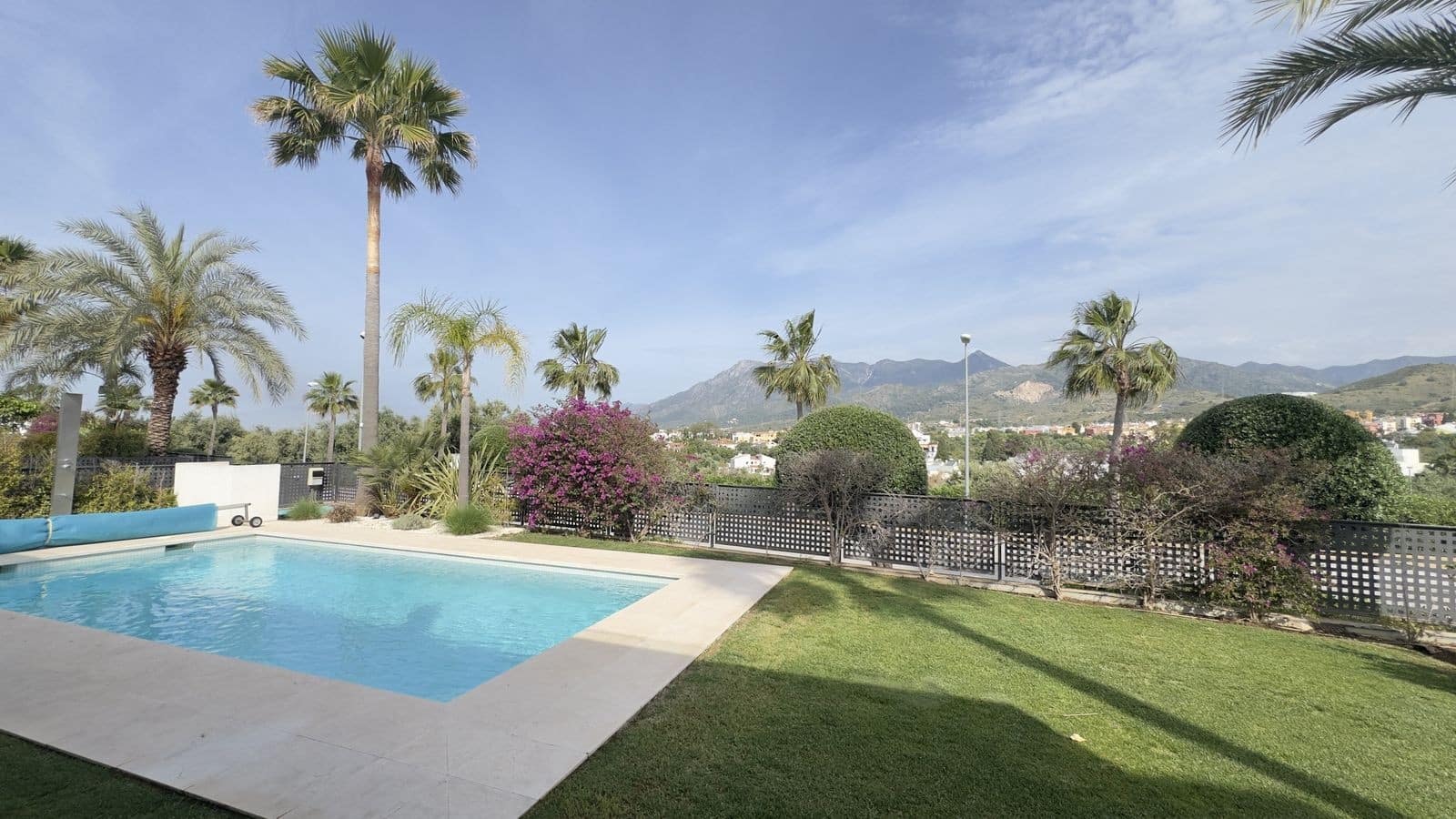 3 camera da letto Villa in vendita in Marbella con piscina garage - 2.150.000 € (Rif: 9820313)