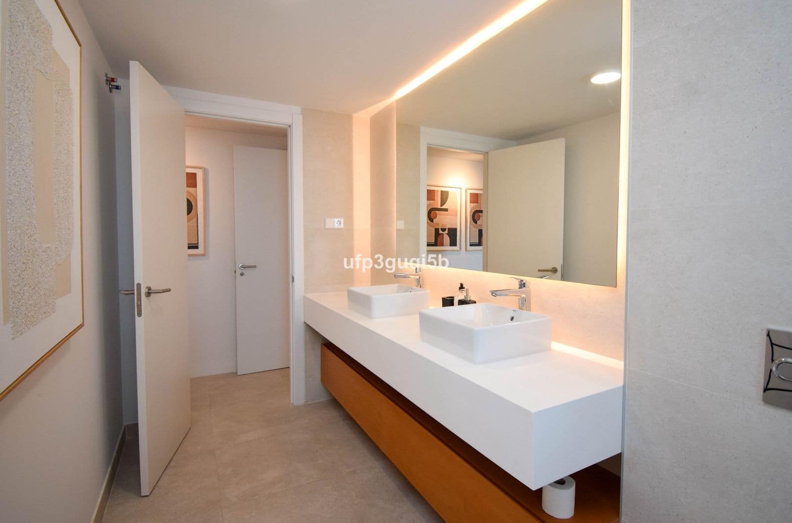 Pareado de 3 habitaciones en Mijas Costa en venta con piscina garaje - 1.295.000 € (Ref: 9820314)