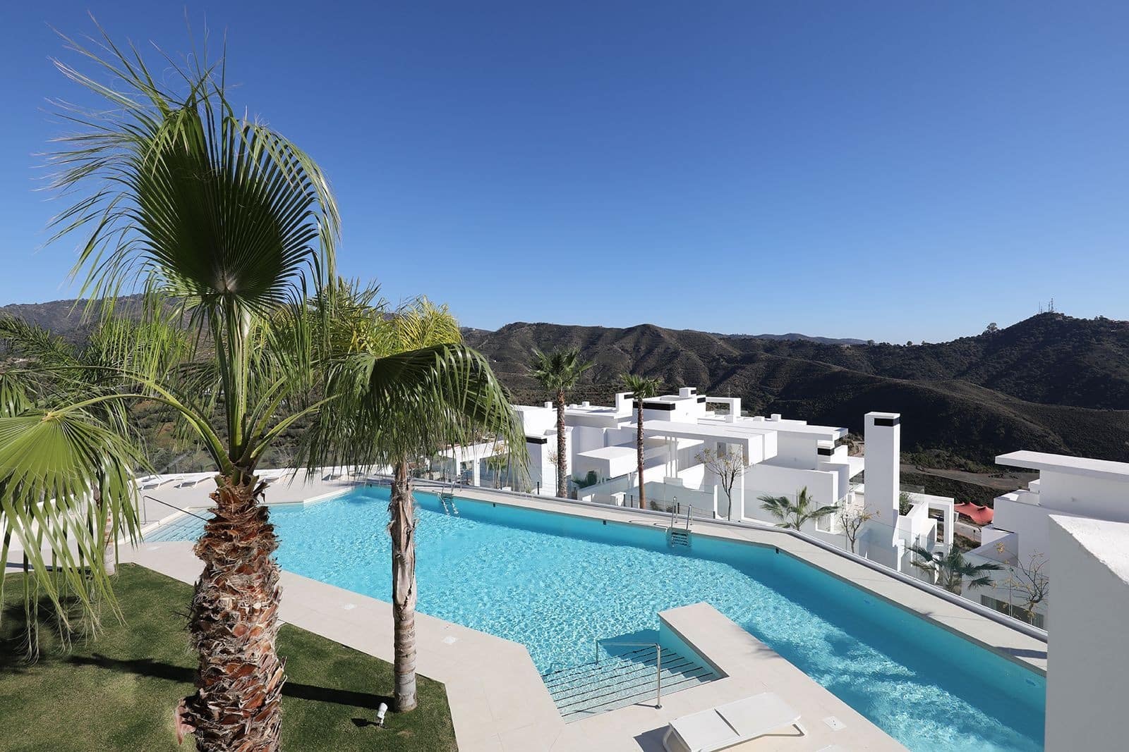 2 bedroom Apartment for sale in Ojen with pool garage - € 745,000 (Ref: 9822494)