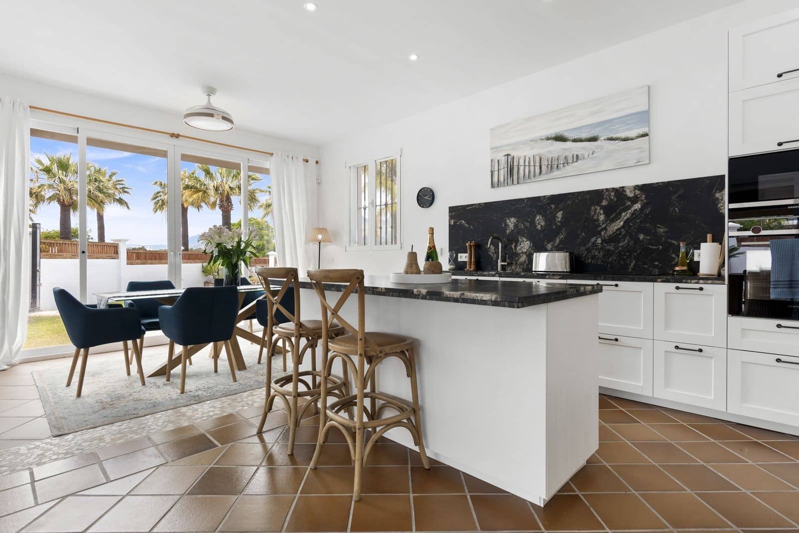 5 soverom Villa til salgs i Marbella med svømmebasseng garasje - € 2 195 000 (Ref: 9824942)