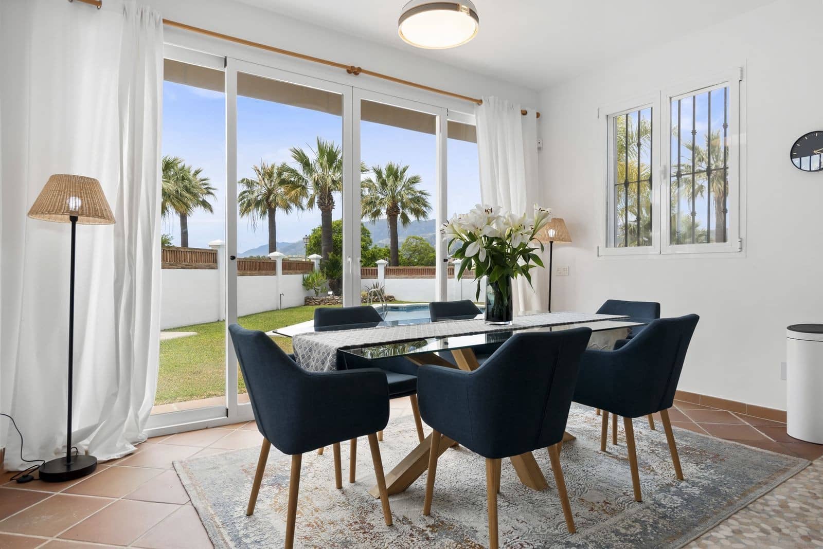 5 soverom Villa til salgs i Marbella med svømmebasseng garasje - € 2 195 000 (Ref: 9824942)