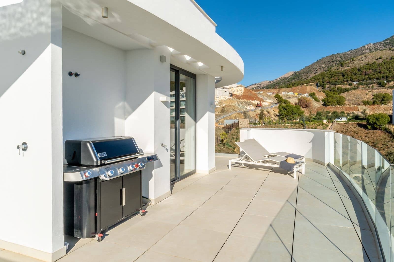 3 slaapkamer Penthouse te koop in Fuengirola met zwembad garage - € 1.199.000 (Ref: 9824943)