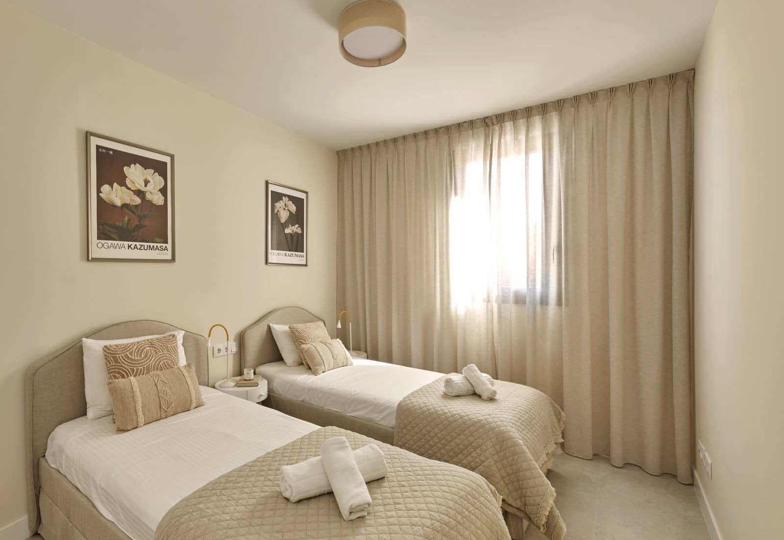 3 bedroom Apartment for sale in Estepona with pool garage - € 735,000 (Ref: 9824945)